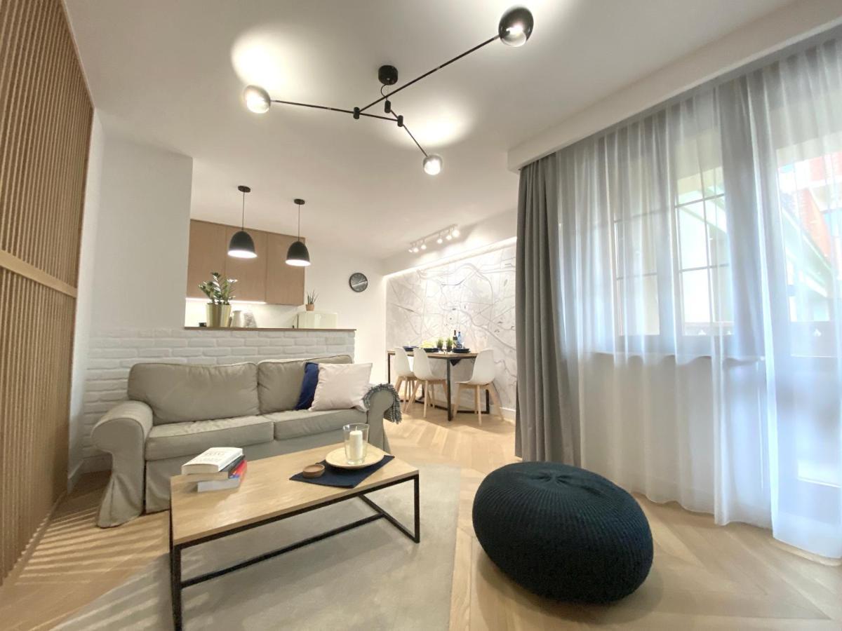 Mycherry - Old Town Apartment - Wiezienna 21C Wroclaw Bagian luar foto